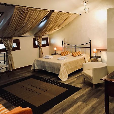 Alla Galleria B&B Verona Ngoại thất bức ảnh
