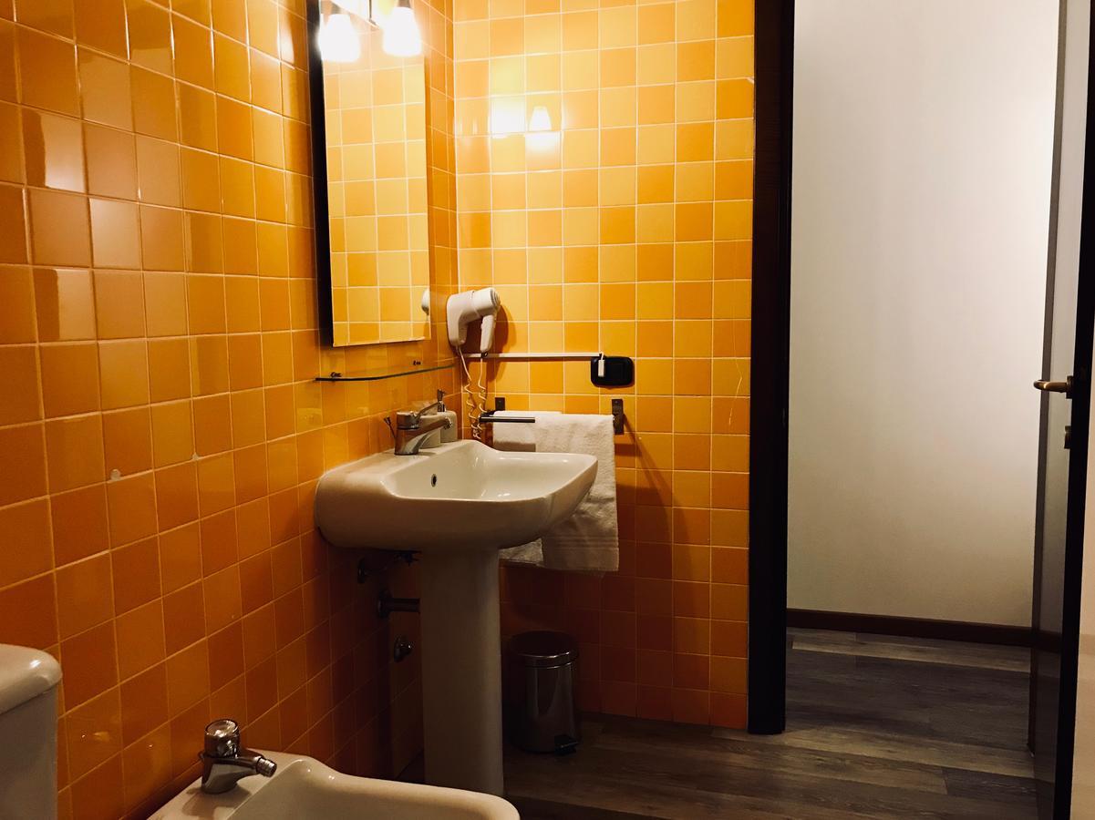 Alla Galleria B&B Verona Ngoại thất bức ảnh