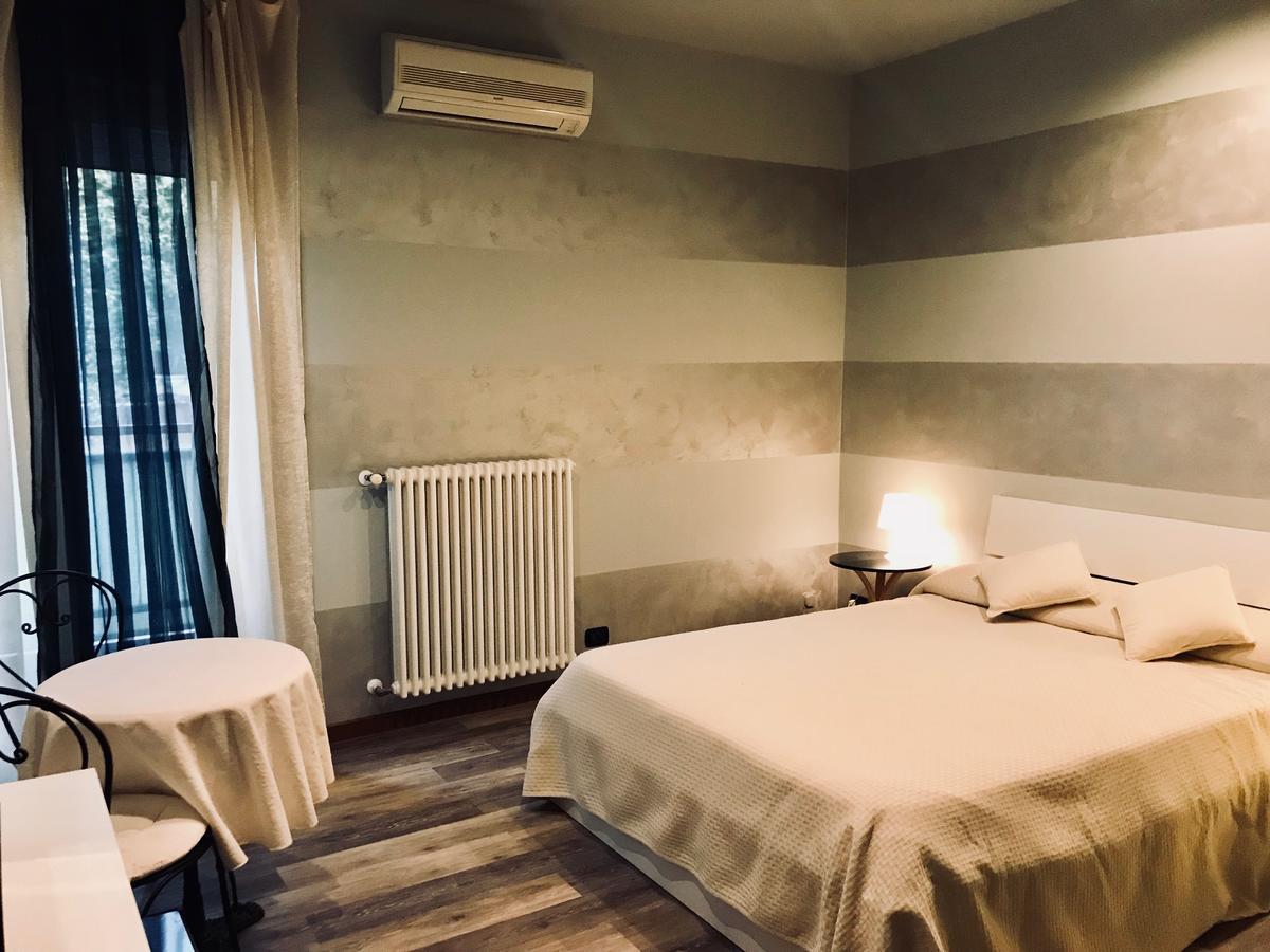 Alla Galleria B&B Verona Ngoại thất bức ảnh